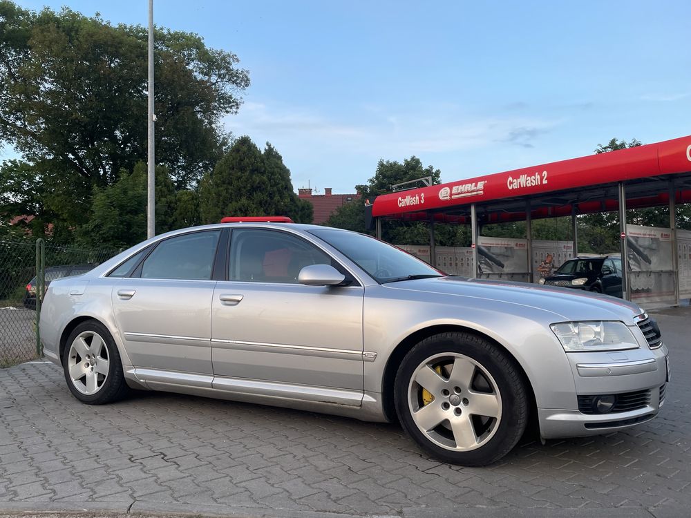 Audi A8 3.7 benzyna Quattro zarejestrowany w PL