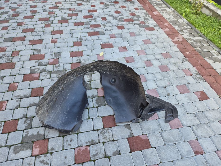 Підкрильник шкода а7