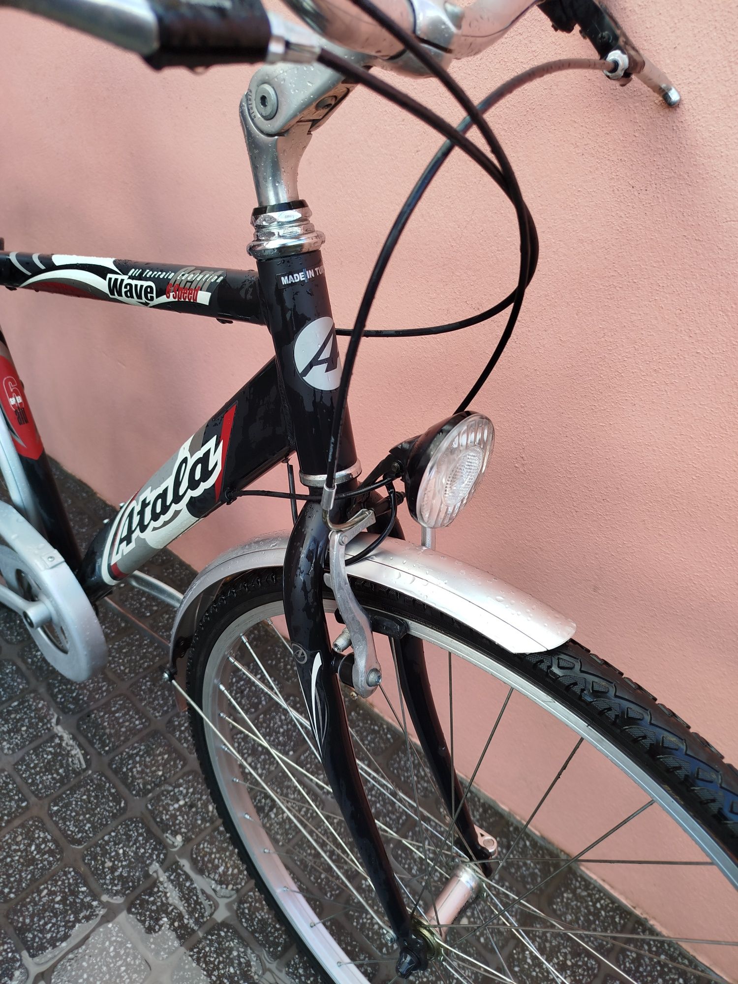 Bicicleta Cidade/Trekking ATALA Alumínio  28"/700c - COMO NOVA