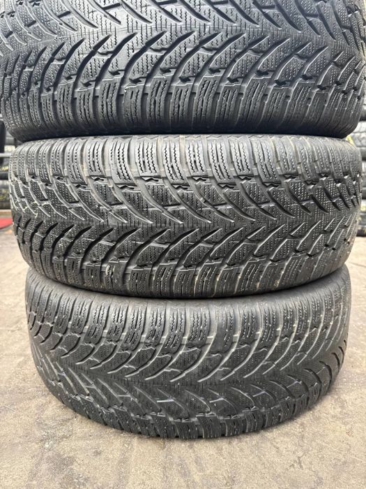 225.60.R17- Nokian