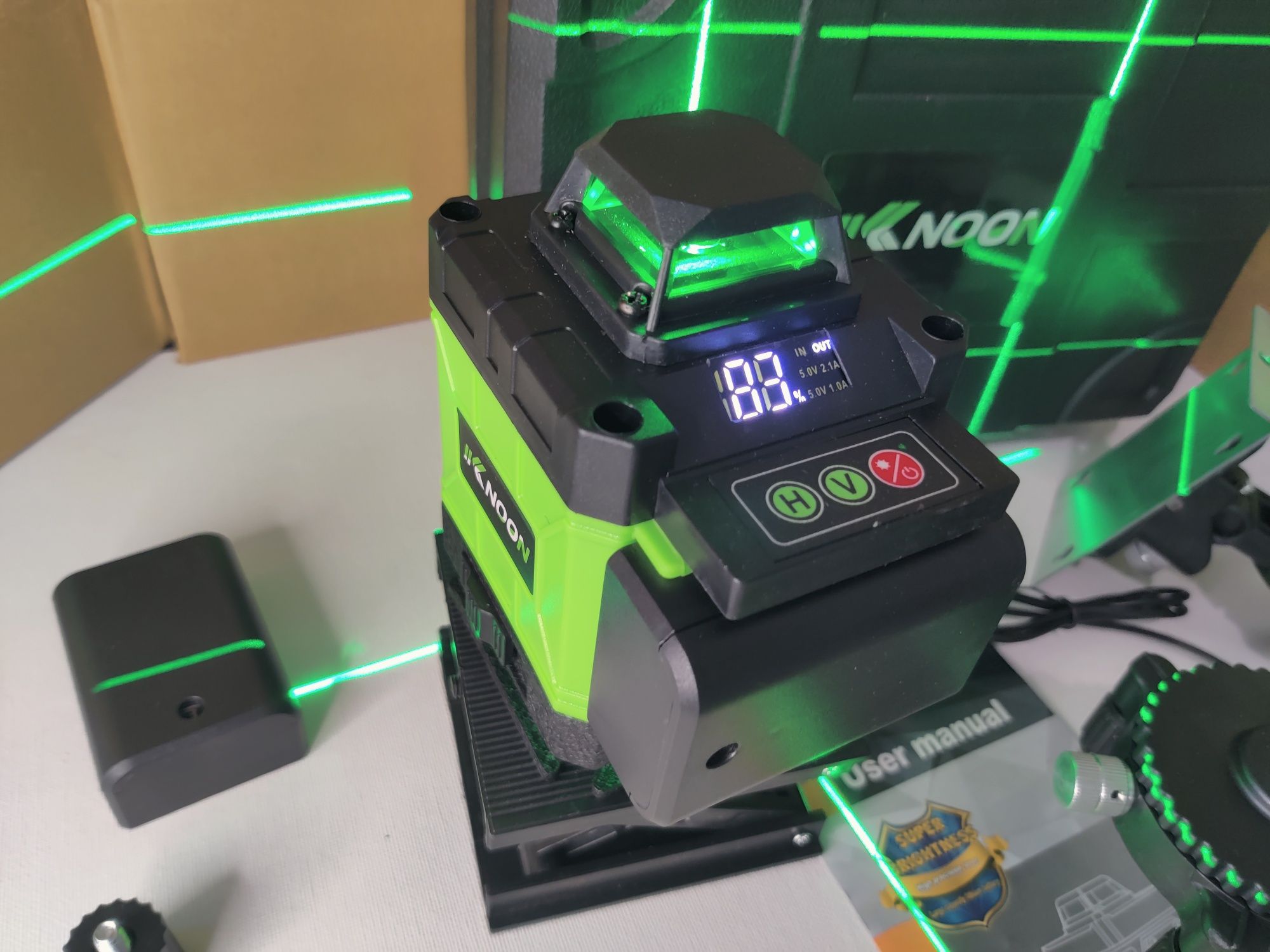 Nivel Laser auto-nivelante 16 Linhas verde (2batarias) + acessórios!