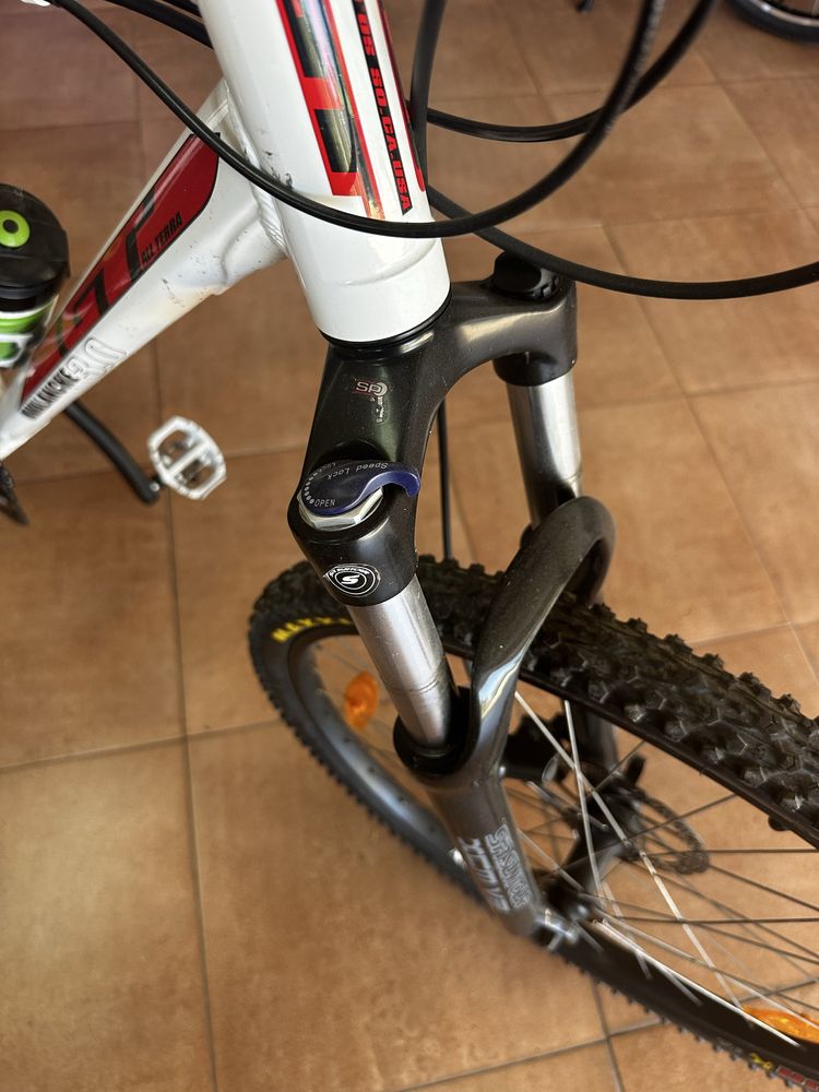 Bicicleta GT aluminio