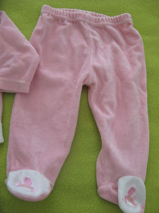 Conjuntos para bebé (menina) – 0 a 1 Mês: