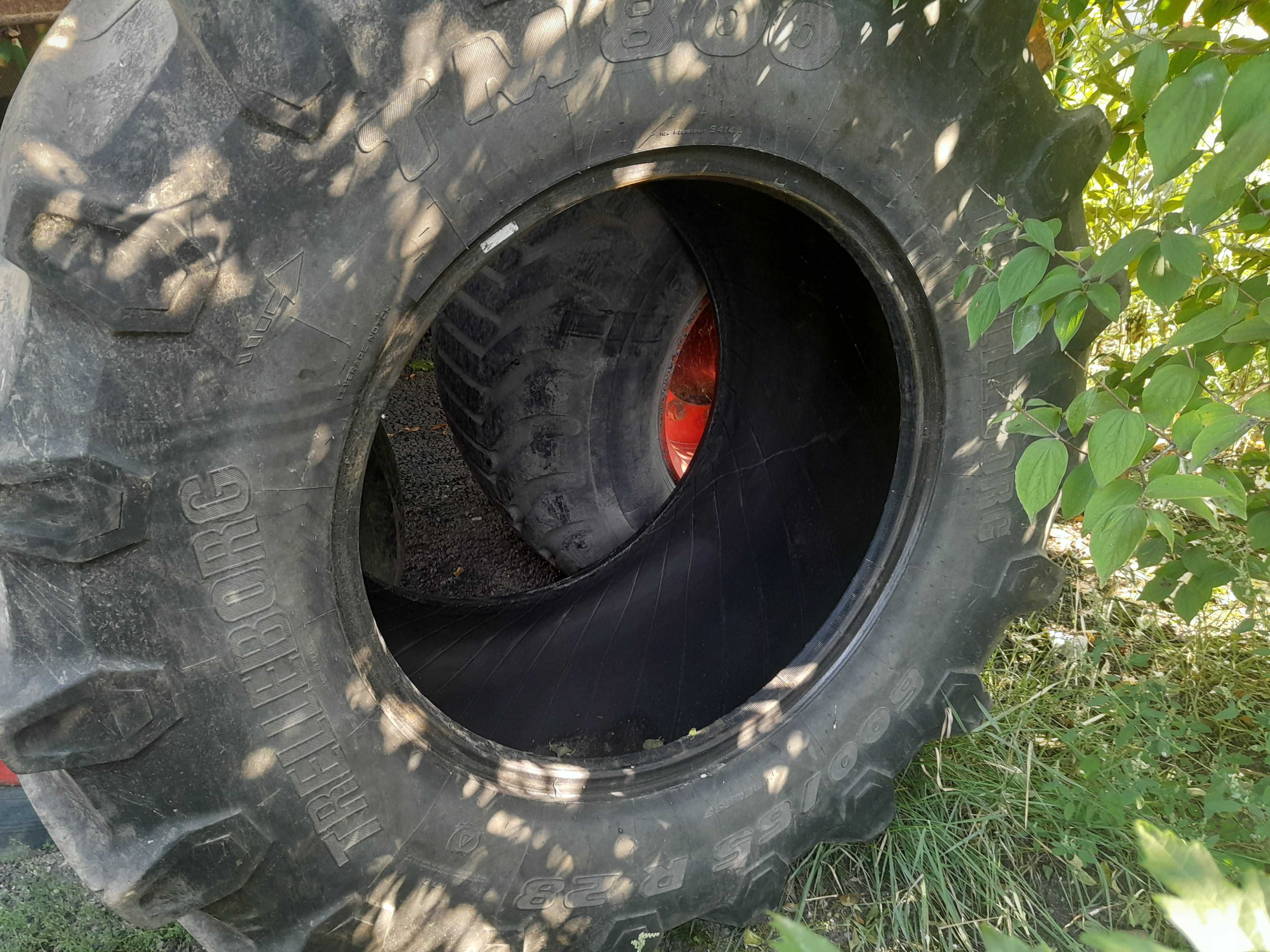 Opona 600/65 R 28 Trelleborg TM 800