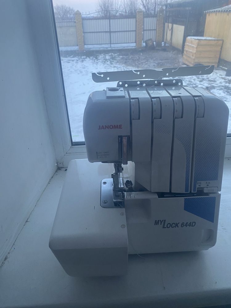 Оверлок Janome 644D