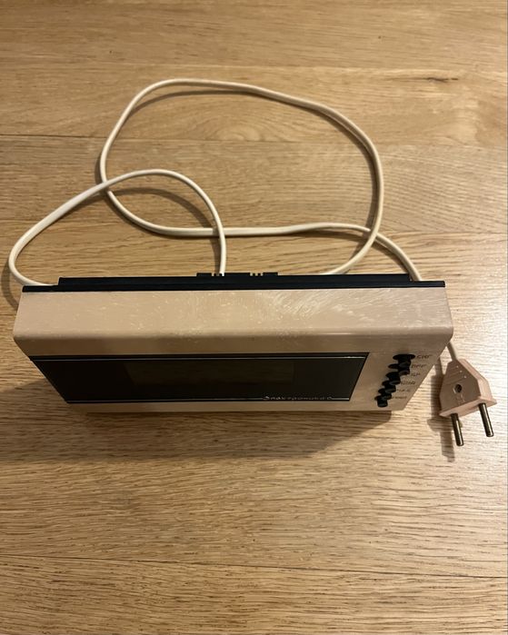 Zegarek budzik ZSRR elektronika z czasów PRL