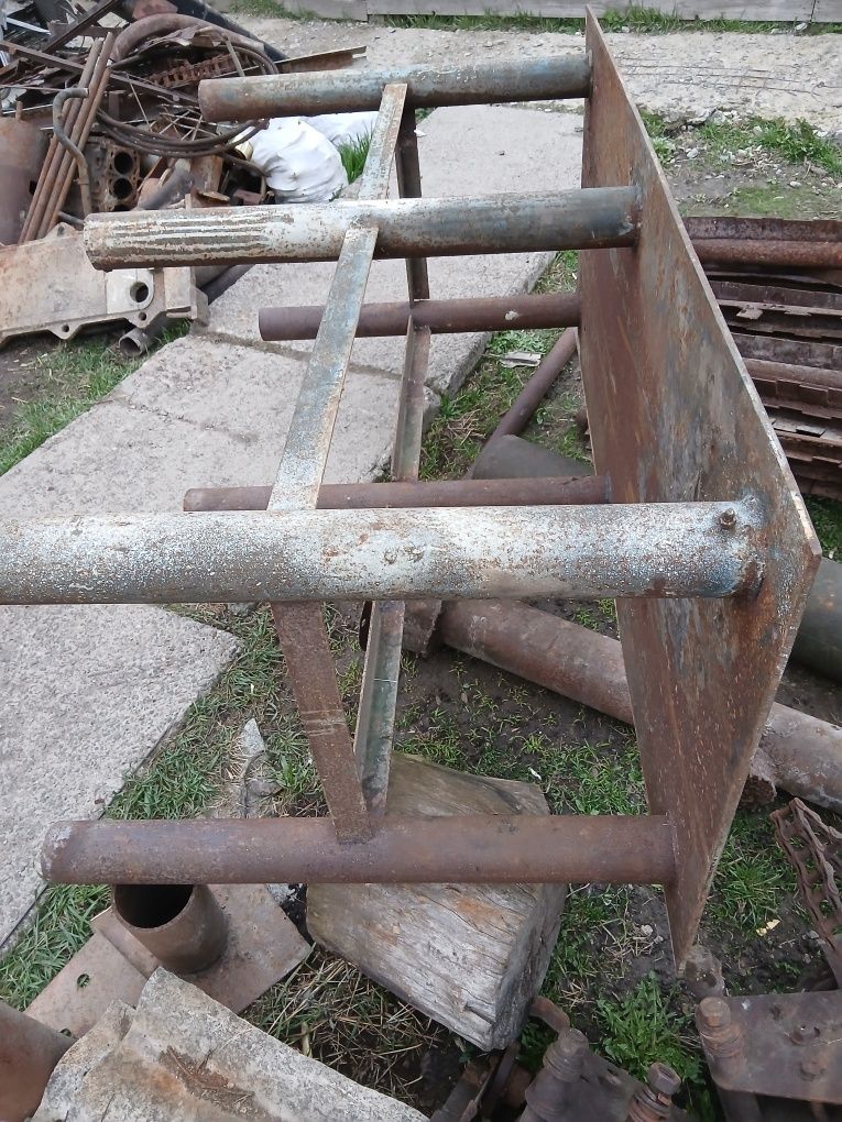 Продам стол , на все случаи жизни!
