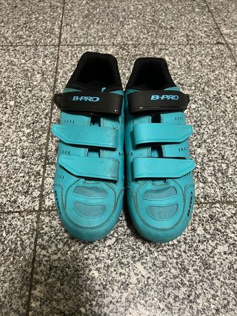 Sapatos BTT Tamanho 43