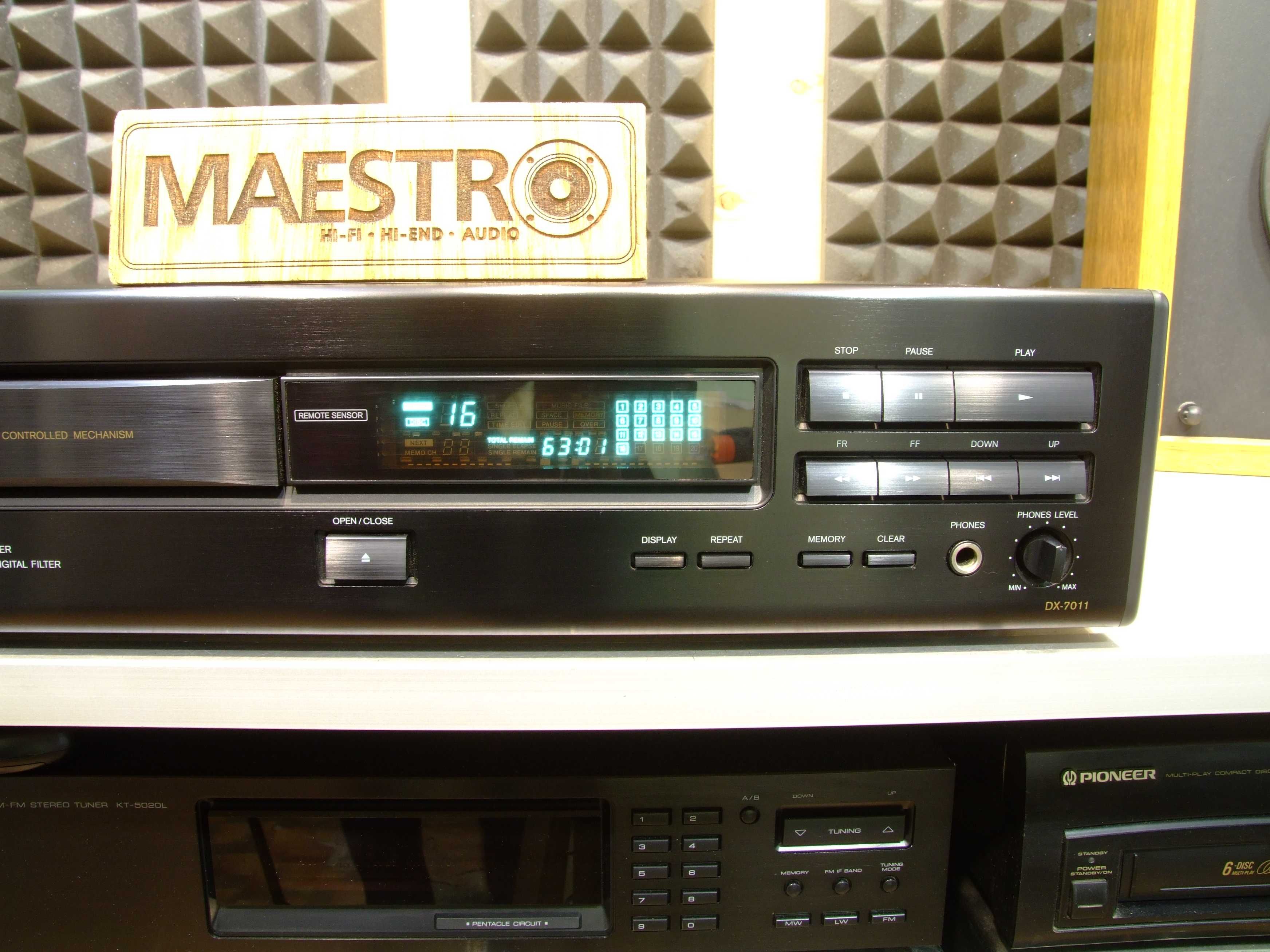 CD програвач Onkyo DX-7011. Без передплати