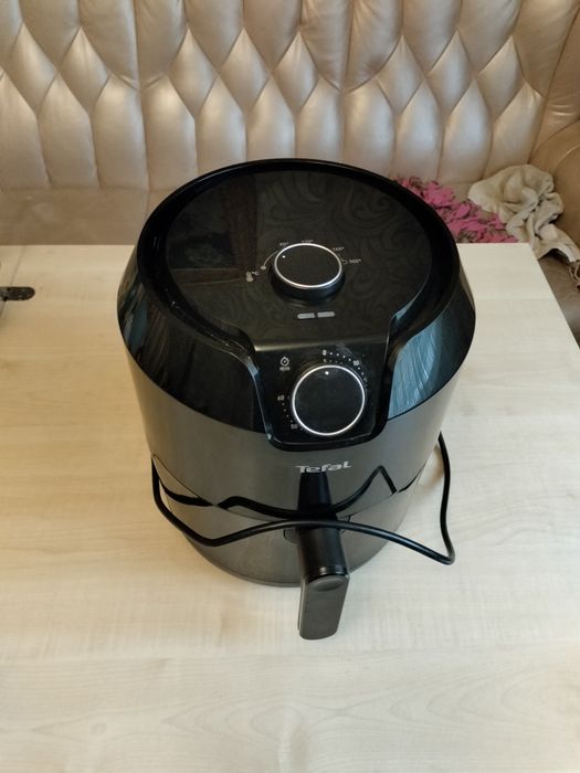 Продам Аерогріль Тефаль В хорошому состоянії почті нове