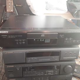 Sony Compact Disc Player CDP-M205