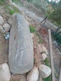 Duży Kamień naturalny