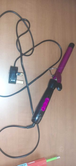 Плойка  hair curling iron