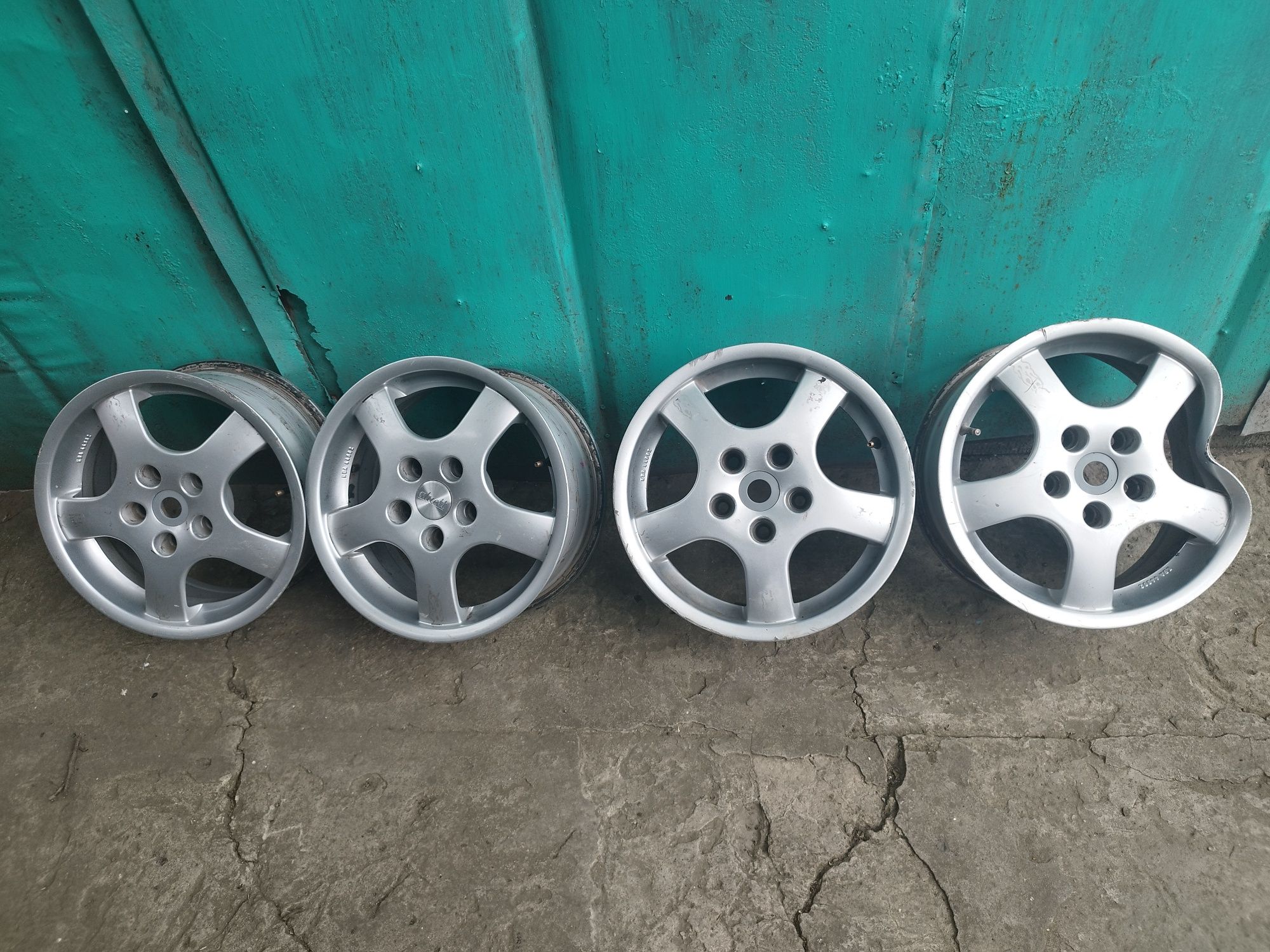 Продам диски R15 5*114,3