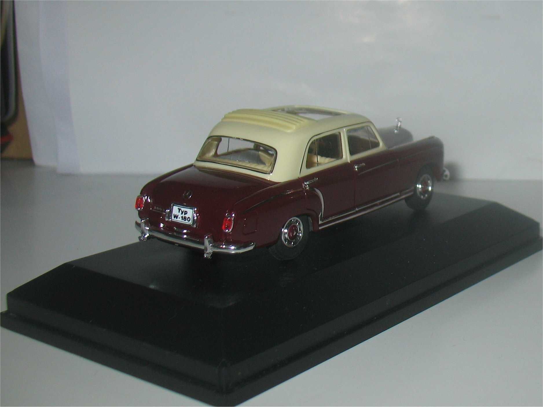 Faller - Mercedes-Benz 220 S (Ponton)