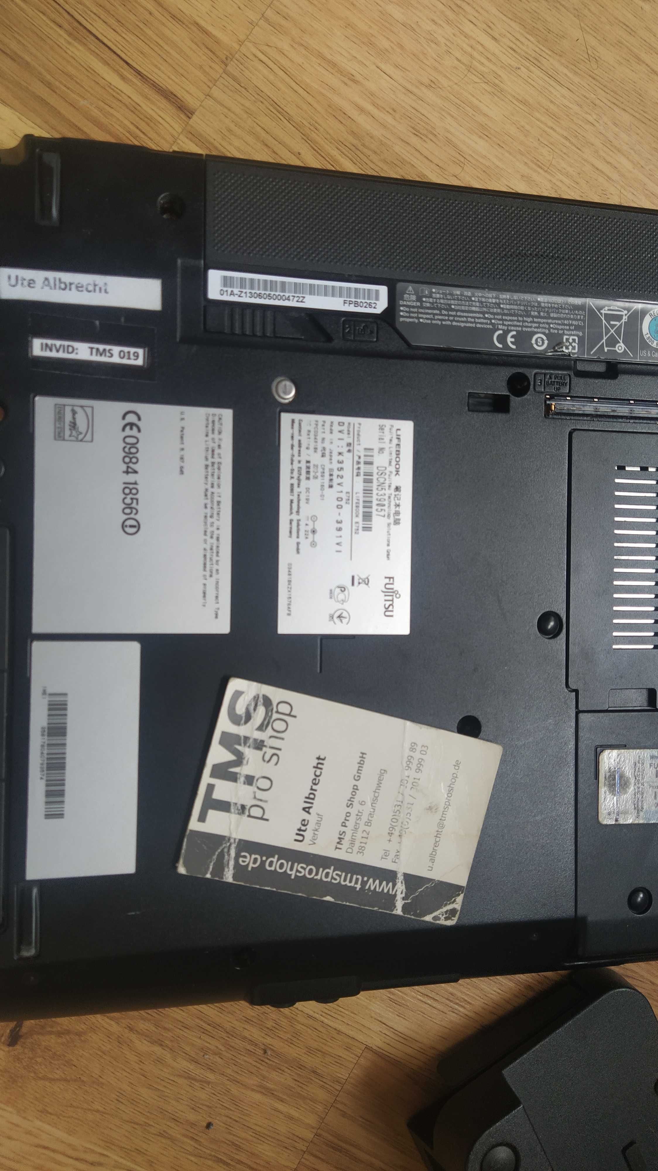 Fujitsu LifeBook E752 15.6"  2.6Ghz 8Gb SSD 240, + докстанція