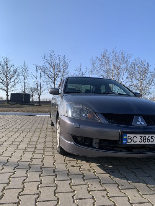 Продам ланцер 9 2007р 1.6