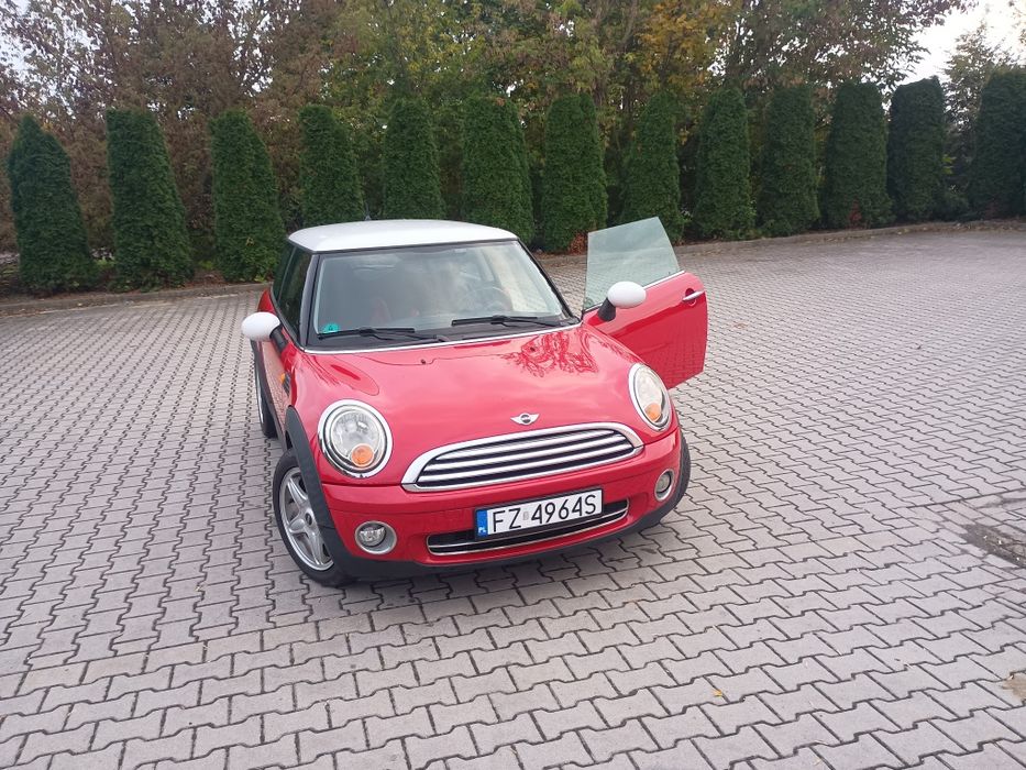 Mini Cooper*1,6 benzyna* super stan