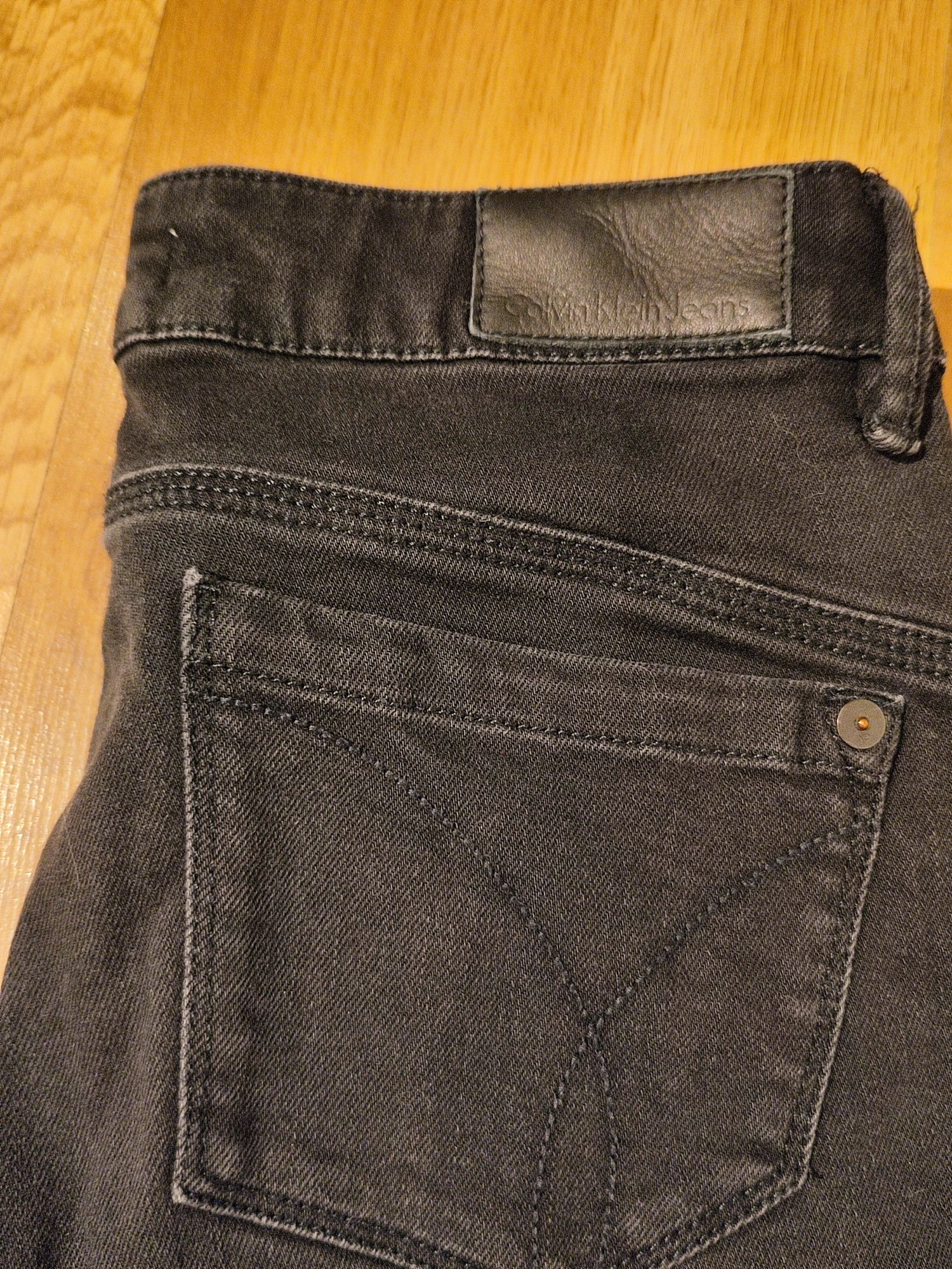 Ck Calvin Klein spodnie czarne oryginalne  W27