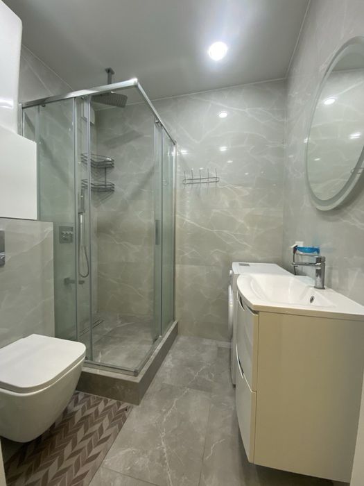 Продаю 2 комнатную квартиры м. Научная, пр. Науки, 23