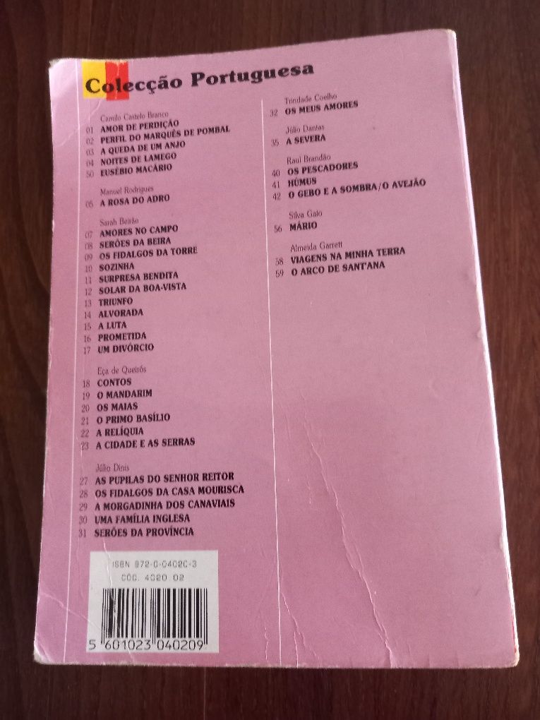 Livro "Os Maias"