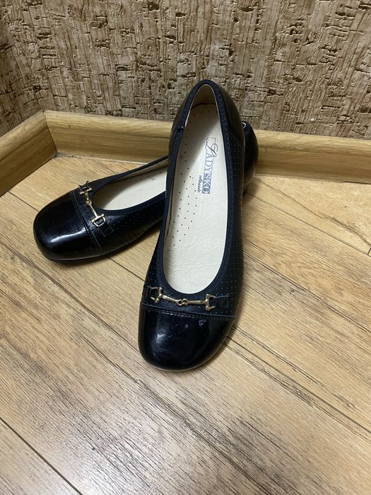 Ladysko шкіряні туфлі р 36,5-37