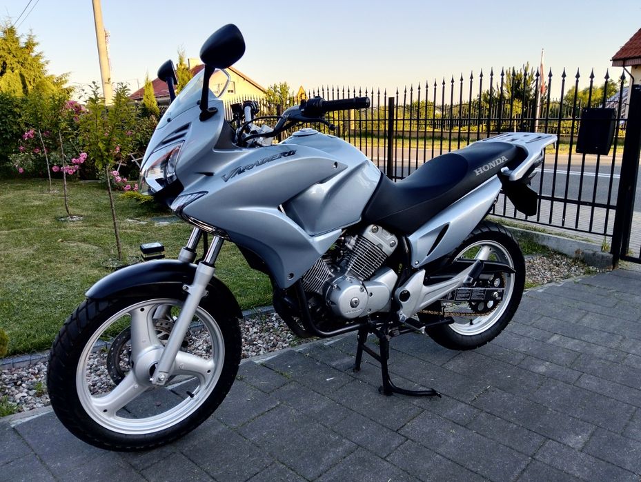 Honda Varadero XL 125 LeoVince wtrysk kat A1/B z Niemiec Transport