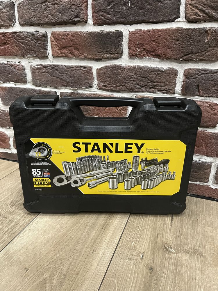 Набор инструментов Stanley 85 шт. диаметром 1/4 и 3/8.