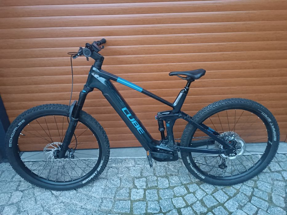 Cube stereo hybrid 140