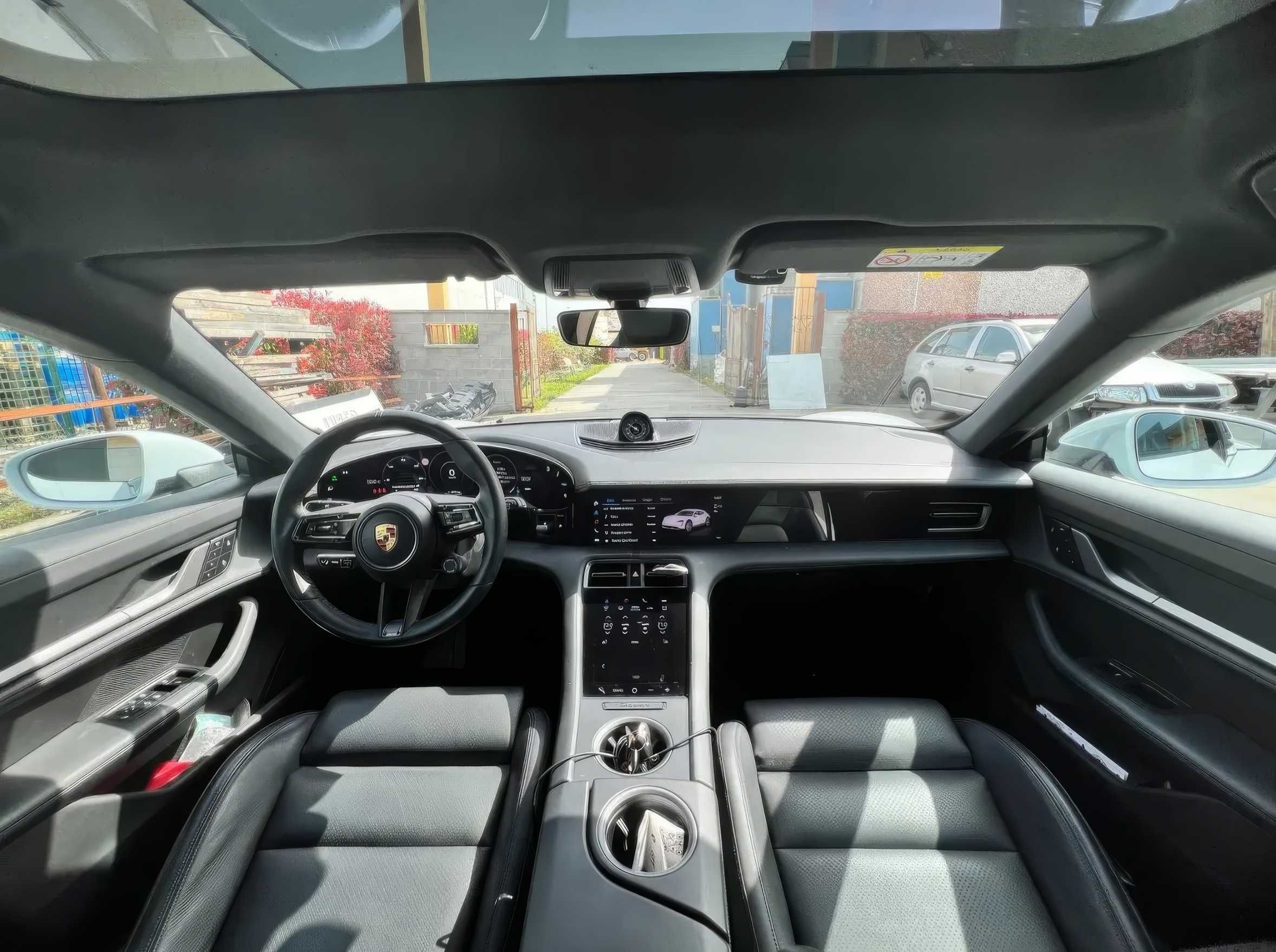 Porsche Taycan 4 Cross Turismo 2022