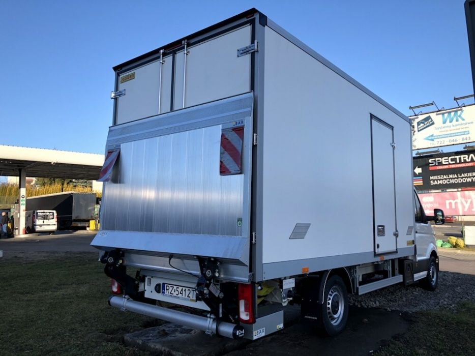 Wynajem Kontener z windą Nowy Crafter  2.0 tdi , 8ep