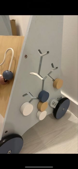 Carro andador novo multiactividades em madeira SKLUM