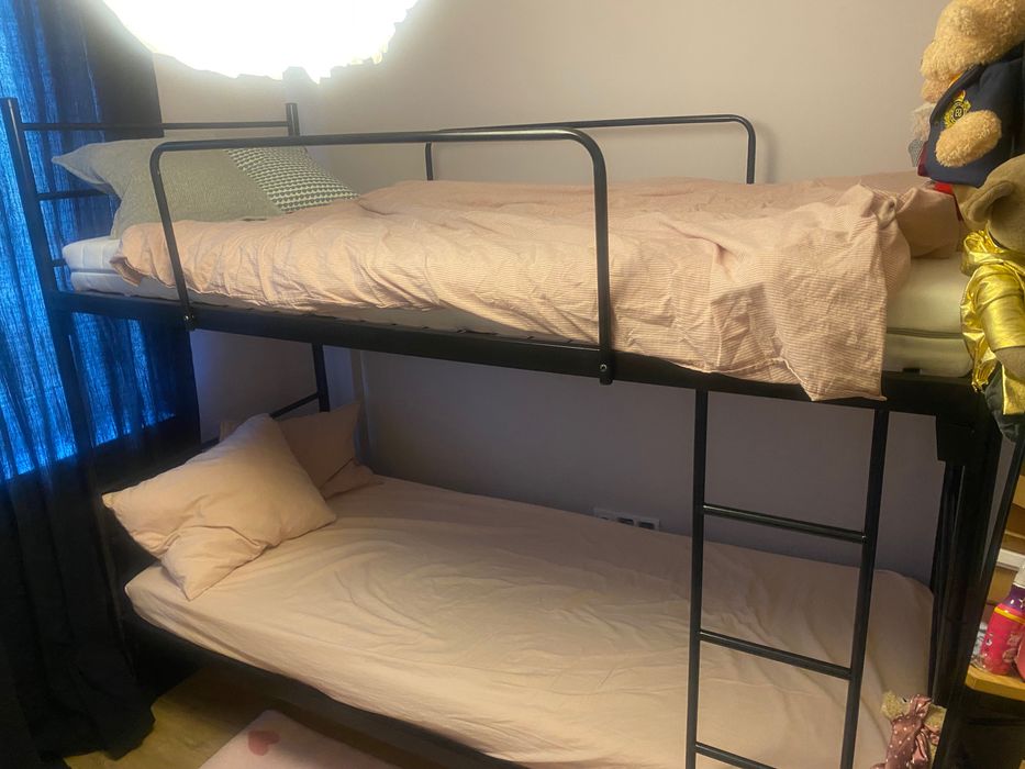 Łóżko piętrowe dziecięce