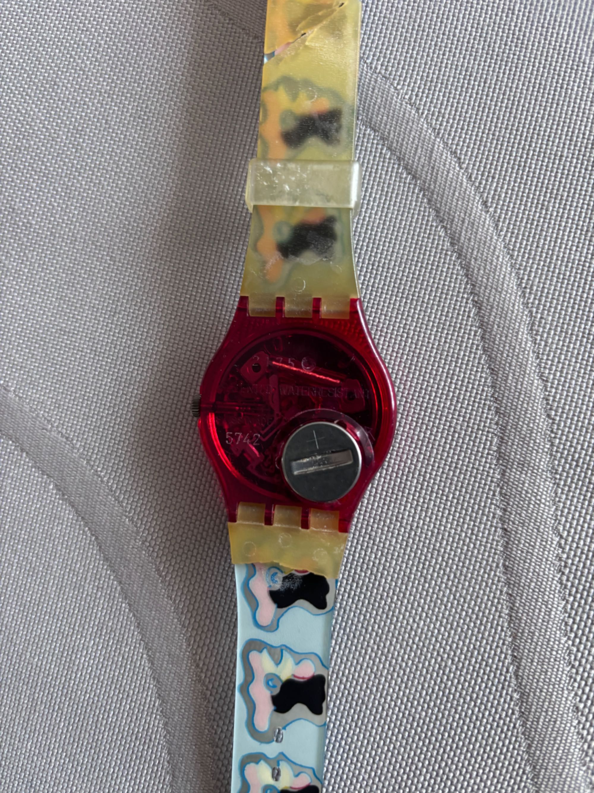 zegarek swatch kids retro prl kogut