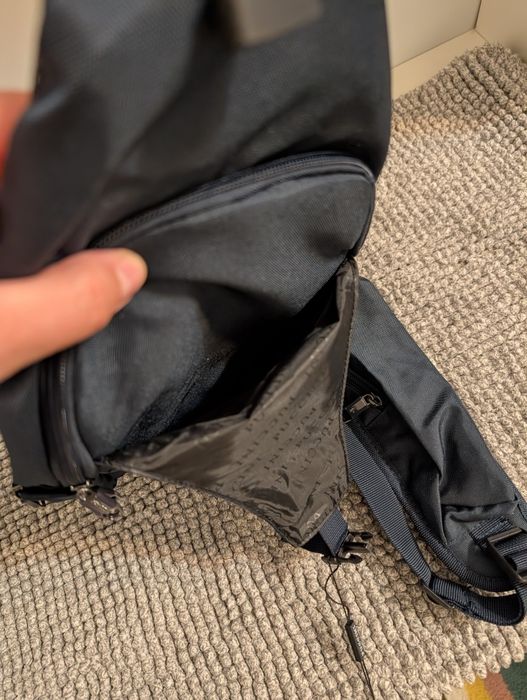 Nerka ciemny granat, Puccini