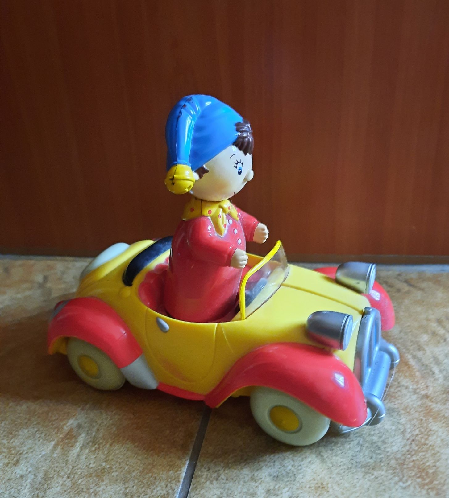 Auto Noddy z bajki jak nowe zabawka na prezent