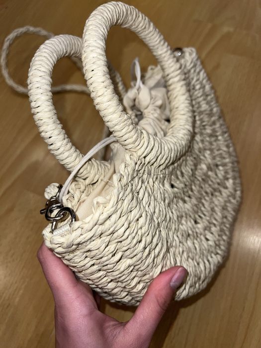 Жіноча сумочка плетена
