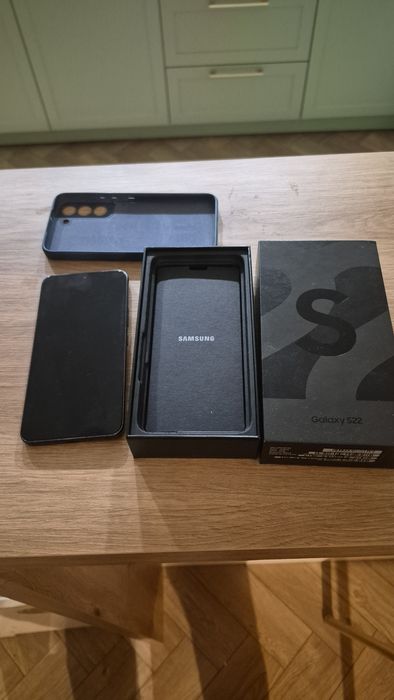 Samsung Galaxy S22 | 8/128GB | Phantom Black | Pudełko + Etui