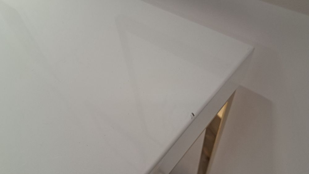 Konsola stolik kosmetyczny do paznokci