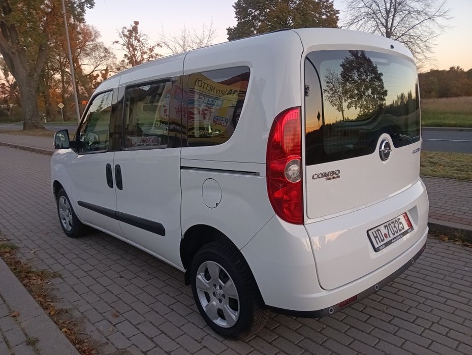 Opel Combo, Model 2017r 1.6 Jtd Serwis ,Stan bardzo dobry _