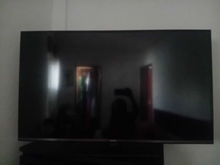 TV Led Panasonic TX-49FX555E como nova