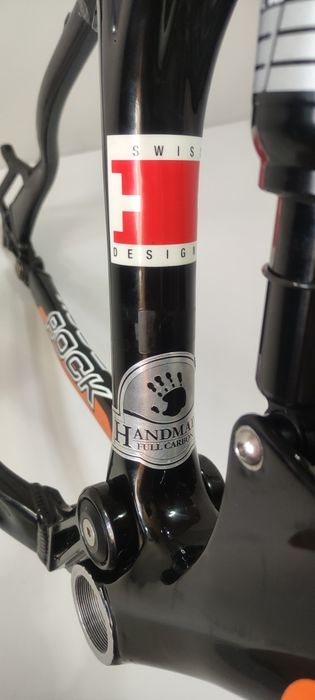 Рама CANYON Rock 30 Carbon 140мм 26" + Аморт DT SWISS M210; двухподвес