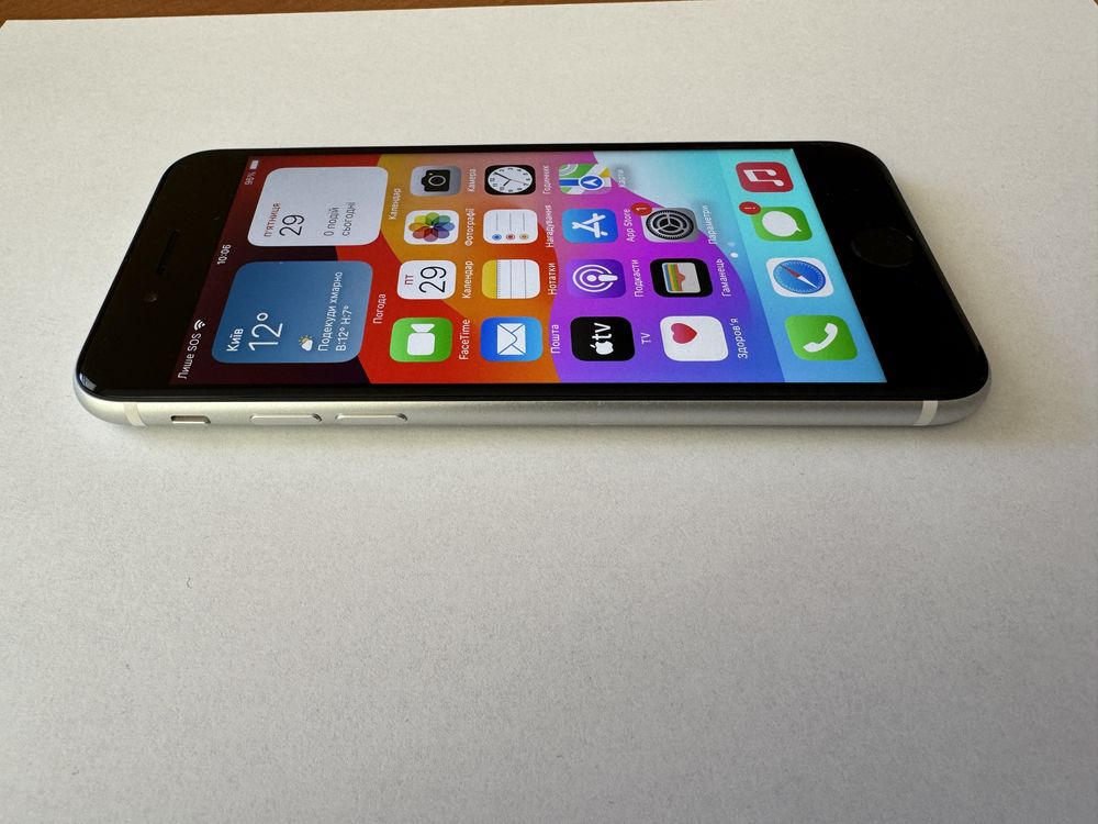 Apple iPhone  Айфон SE 2020, 64Gb, White (Білий), Newerlock