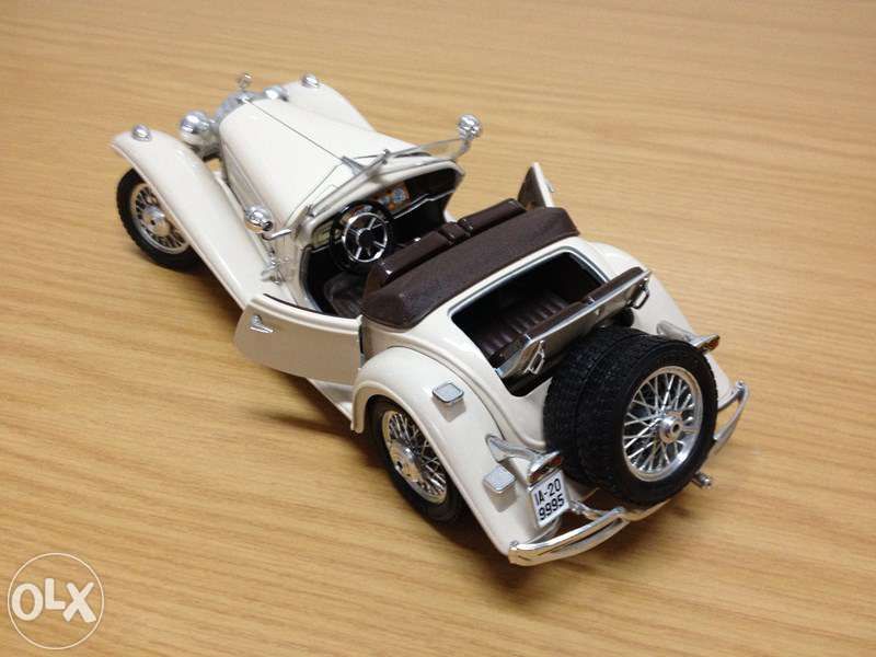 Mercedes-Benz 500k roadster (1936) escala 1/20