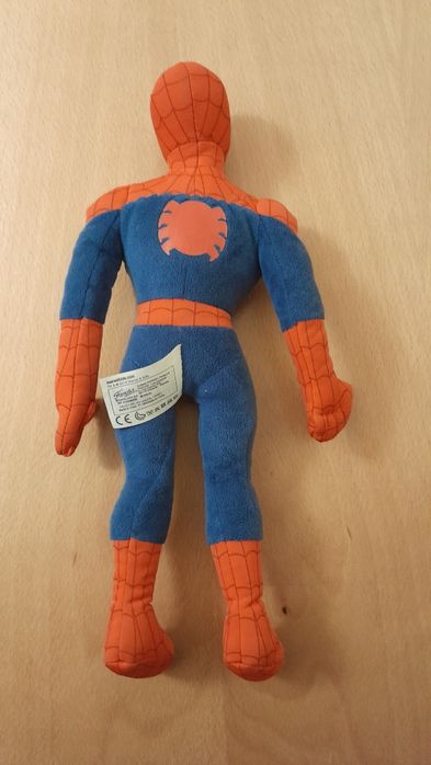 Peluche pequeno spider man
