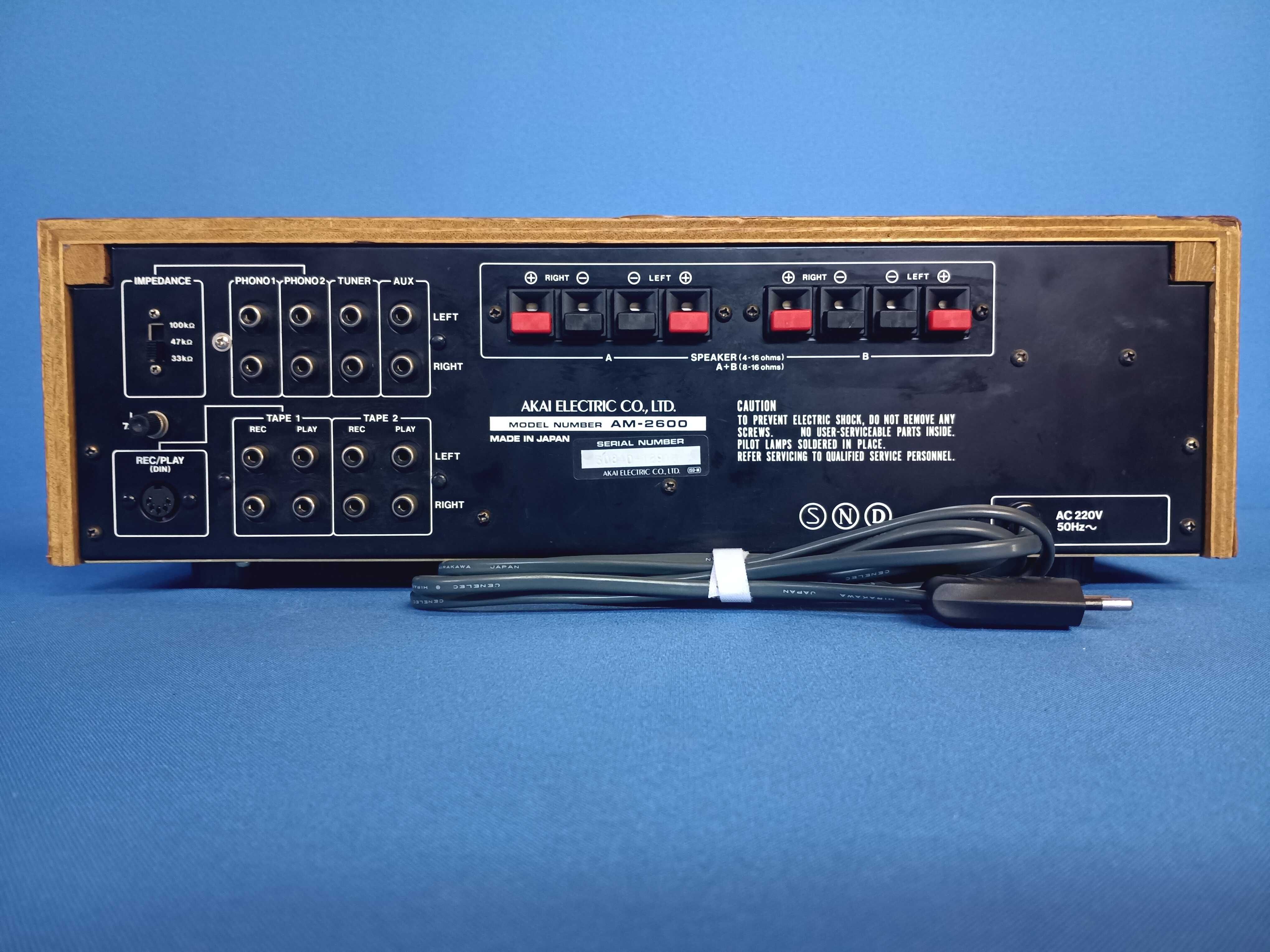 amplificador AKAI AM-2600