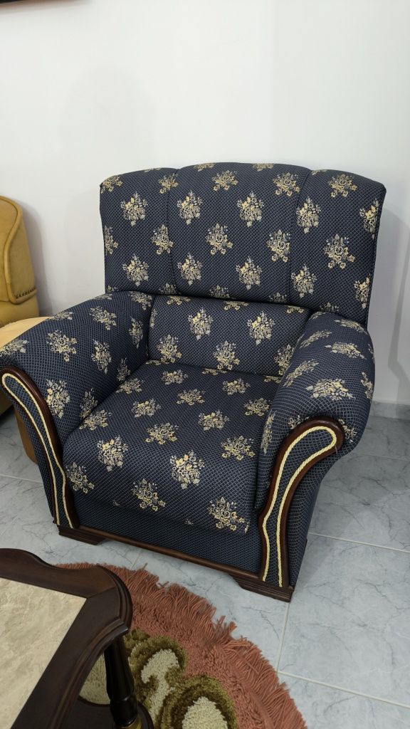 Sofá e duas Poltronas