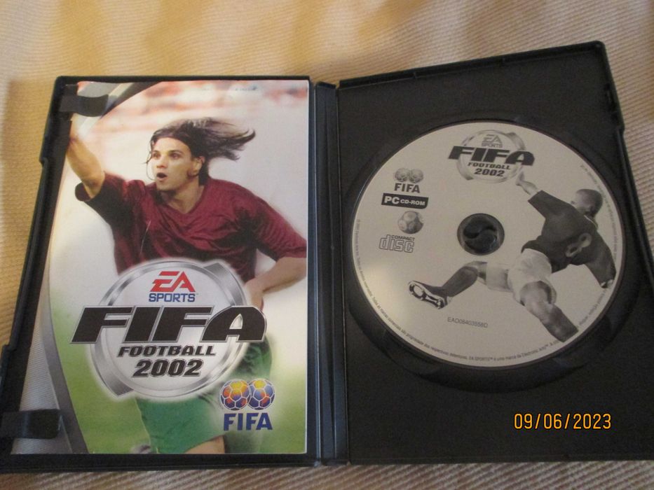 3 jogos para computador - UEFA challenge, FIFA 2001 e FIFA 2002