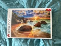 Puzzle 1000. Trefl. Plaża, morze, skały.