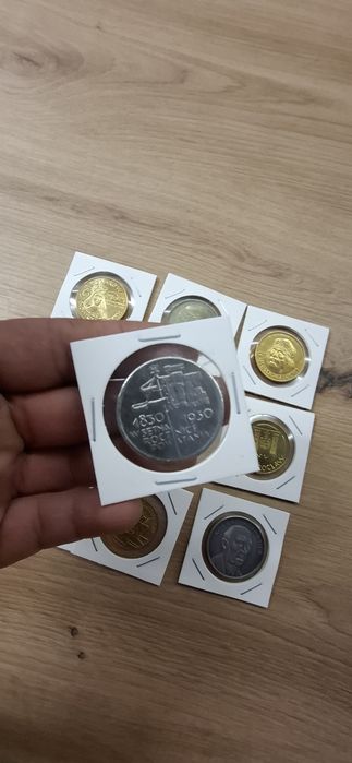 Zestaw monet 9 sztuk w kartonikach